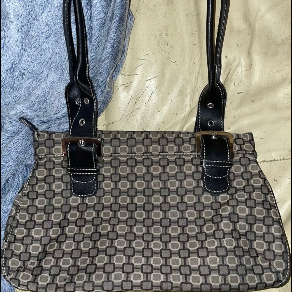 Nine West black and beige bag!!!